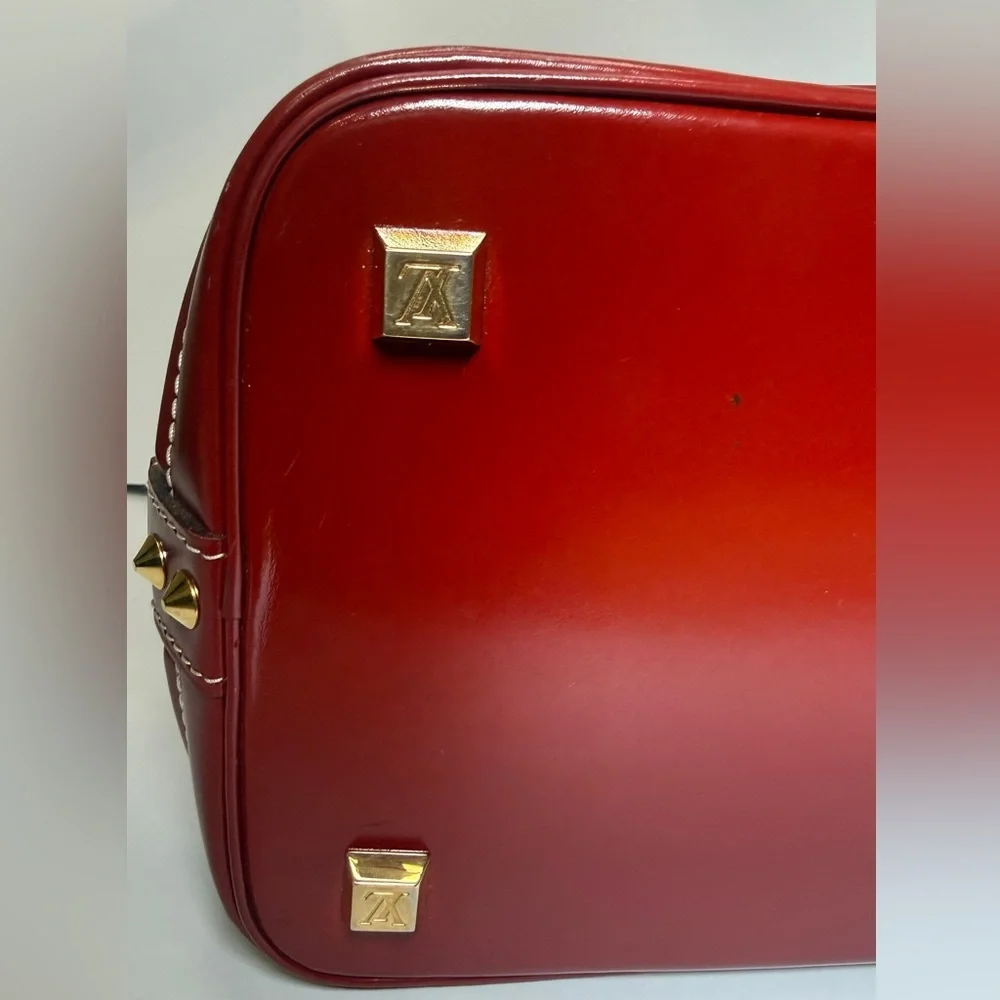 Louis Vuitton Suhali Lockit Handbag Leather MM